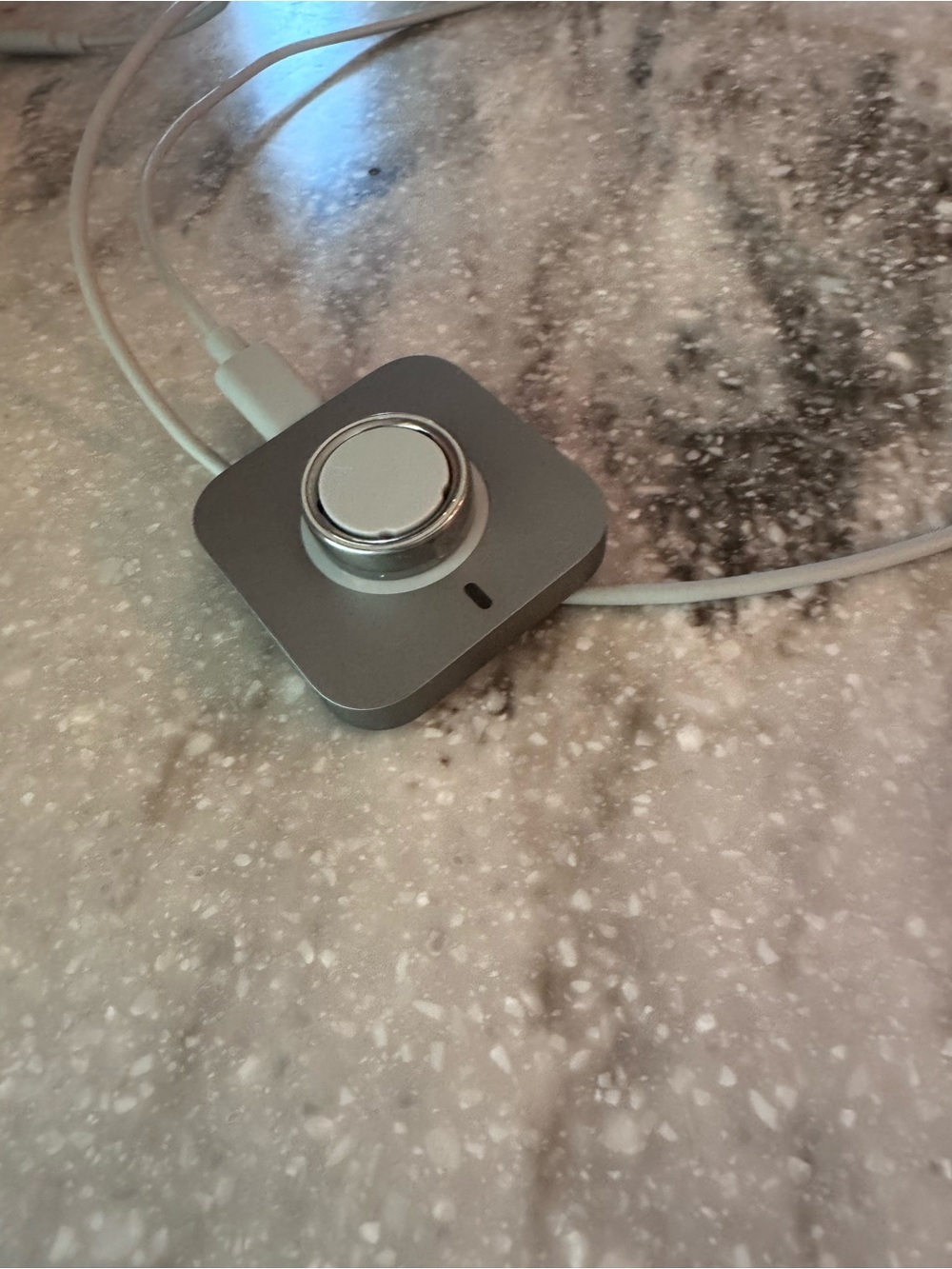 Oura Ring Gen 4 - silver; size 9 - Picture 2 of 6